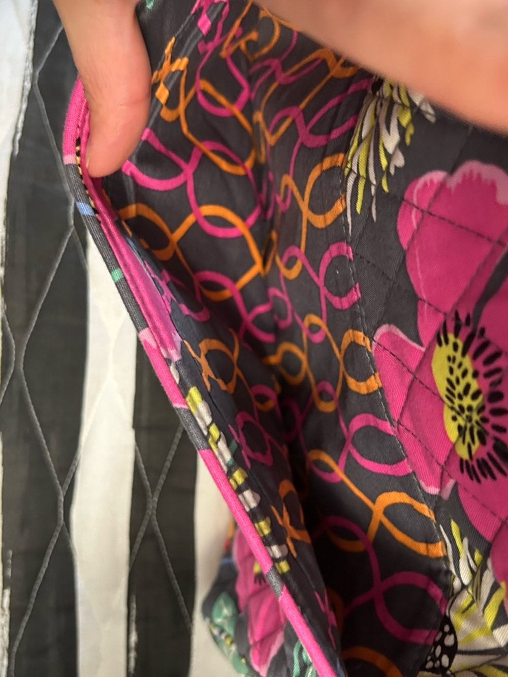 Vera Bradley jazzy bloom Crossbody messenger Bag - Picture 3 of 14